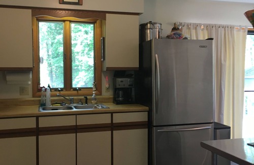 Chincoteague House | Walking distance of town!