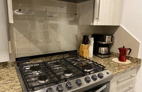 Ixtapa - Zihuatanejo Condo | Walking Distance to Playa la Ropa