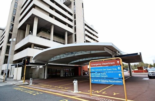 Nedlands Apartment | Walking distance to SCGH, Hollywood and Perth Childrens Hospital