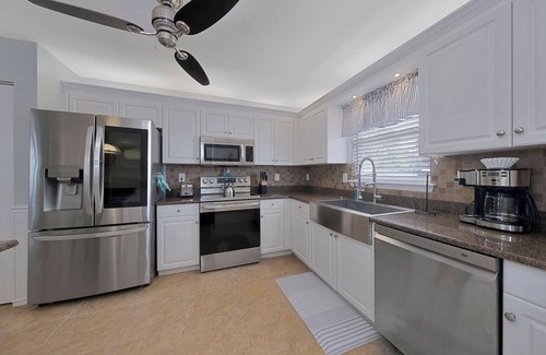 Bonita Springs Villa | Walking Distance to Sugarshack, Ice Cream & Coffee Heated Pool in Bonita Springs