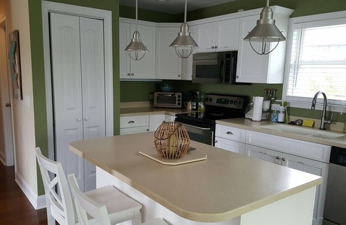 Carolina Beach Cottage | Walking Distance To Beach-Mem Day to Labor day includes an umbrella/2chairs