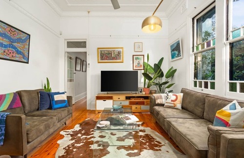 Newtown House | Wallabies Rest An Ornate Newtown Terrace