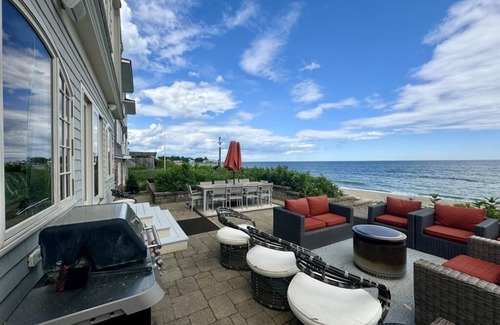Rye House | Wallis Sands Oceanfront Home