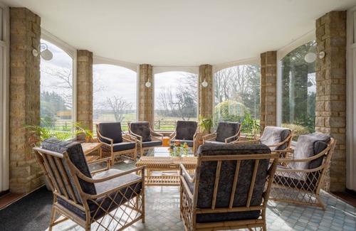 Brackley Cottage | Walltree House - a country house that sleeps 10 guests in 4 bedrooms