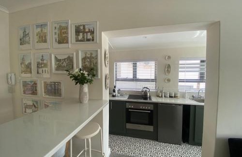 Cape Town City Centre House | Walmer Cottage - Cute & Pet friendly
