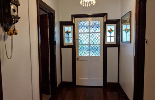 Bridgetown House | Walnut Cottage - 2 bedroom pet friendly country cottage