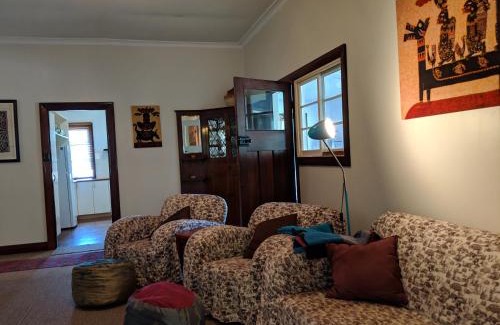 Bridgetown House | Walnut Cottage - 2 bedroom pet friendly country cottage