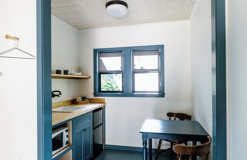 Nevada City Cabin | Walnut Cottage at Piety Hill Cottages