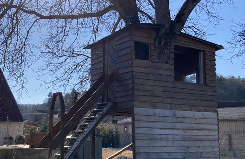 Praslay House | Walnut cottage