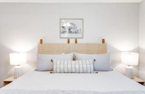 Spring Hill House | Walnut St, Charming, 3bed, 2bath