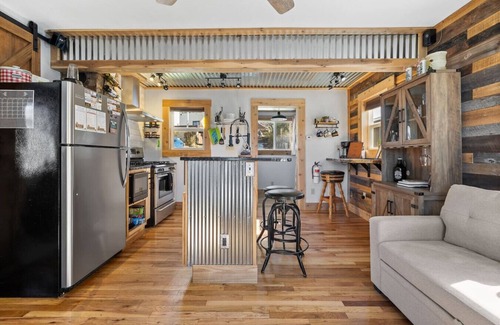 Deadwood House | Walsh's Studio Cabin