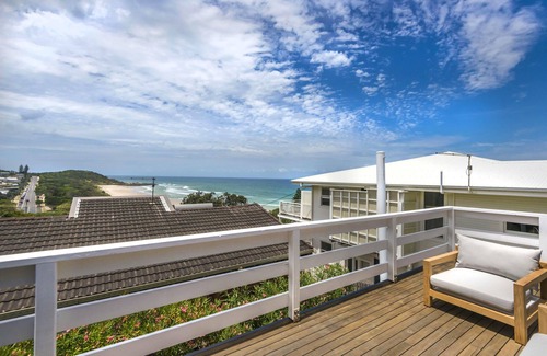 East Ballina House | Walters - Original Beach House With Sweeping Ocean Views