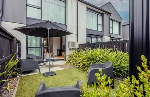 Albert Town Apartment | Wanaka Riverside Apartment