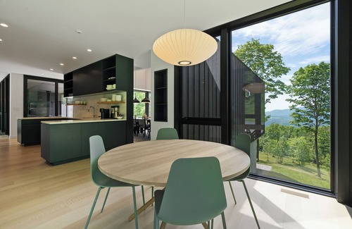 Waterbury Center House | Wander Bear Creek