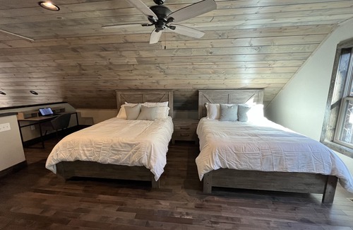 Unaka Cabin | Wander Inn, a new modern luxury cabin nestled in the NC mountains