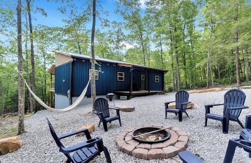 Frenchburg Cabin | Wander Inn at Red River Gorge*Hot Tub*No Pet Fee!*
