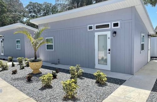 Tampa Villa | Wander Inn Tiny Home Unit 4