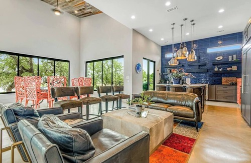 Burnet House | Wander Lake Buchanan