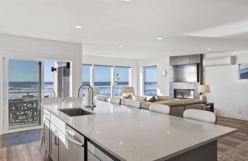 Rockaway Beach House | Wander Rockaway Beach