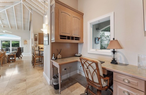 Estate Peterborg House | Wander St. Thomas Shores