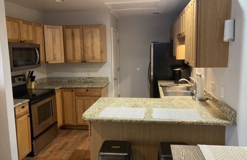 Historic District - North House | Wanderlust on Congress 2B 1 1/2bath in heart of the historic district