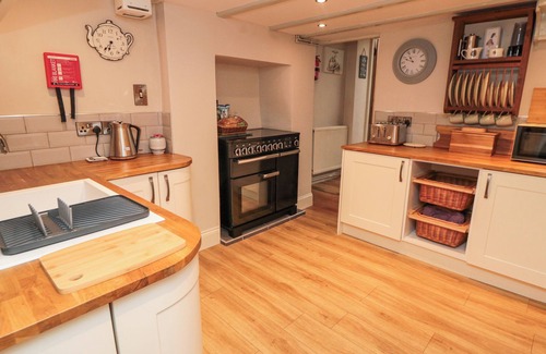 Potter Brompton Cottage | Wansbeck Cottage