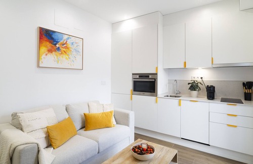 San Diego Apartment | Waou New Numantia II