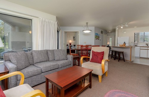 Wapato Point Condo | Wapato Point Condo on Lake Chelan with Resort Amenities! 2Bed/2Bath, Upper Floor-Unit 658