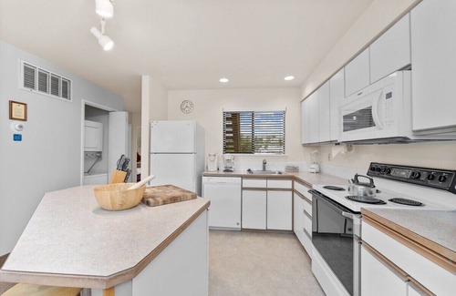 Wapato Point Condo | Wapato Point Condo on Lake Chelan with Resort Amenities! 2Bed/2Bath, Upper Floor-Unit 658