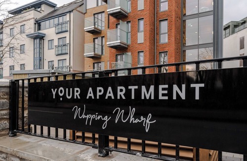 Bristol Floating Harbour Apartment | Wapping Wharf | 1 Bedroom Apartment SB