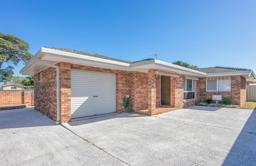 Iluka Apartment | Waratah