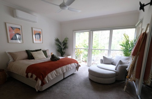 Warburton House | Warburton Retreat with your own creek