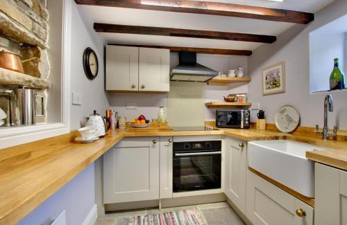 Feetham House | Wardell Hall Cottage