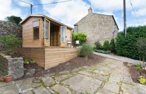 Feetham House | Wardell Hall Cottage