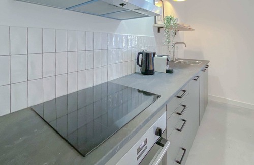 Rotterdam Apartment | Warm 2 Bedroom Serviced Apartment 59m2 -LK21-