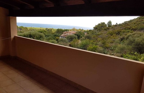 Eden Rock House | Warm and Cozy Villa