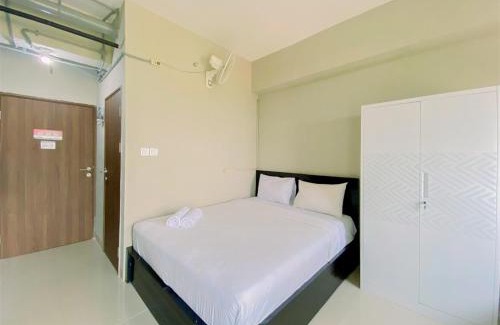 Kedungmanggu Apartment | Warm and Homey Studio at Royal Sentul Park Apartment By Travelio