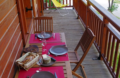 Valloire Apartment | Warm apartment 100 meters from the slopes. Large balcony in the sun!