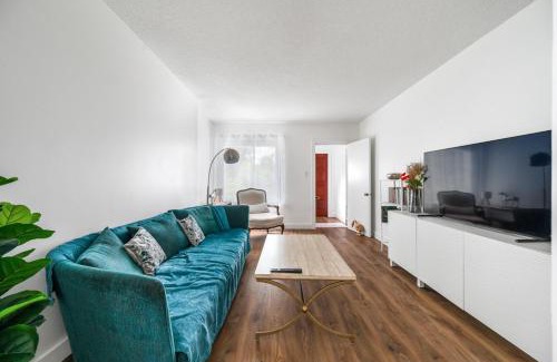 Dunbar House | Warm & Comfortable 5B2B Family Home Vancouver West