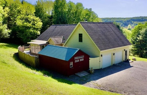 Cooperstown Cabin | Warm & Cozy Studio Cabin — Cooperstown, NY