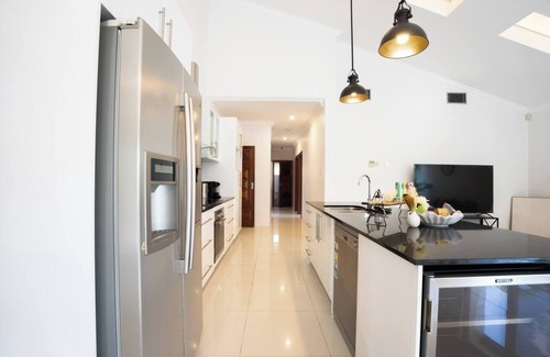 South Brisbane House | Warm Family Nest 5 Bedrooms