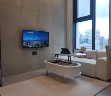 Eulji-ro Apartment | Warm house, new building, Dongdaemun History & Culture Park Station