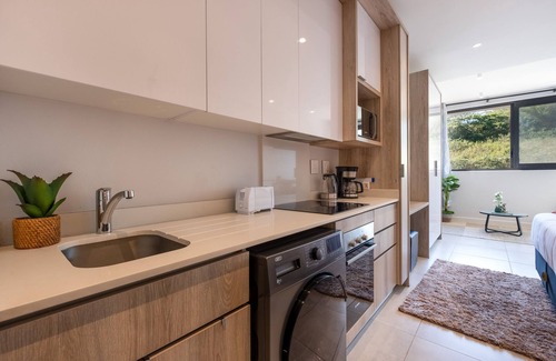 Port Zimbali Apartment | Warm Studio Apartment , Aircon , Pool