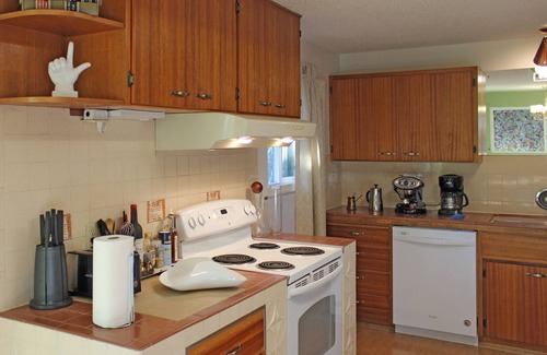 Inglewood-Finn Hill House | Warm welcome Kirkland/Finn Hill