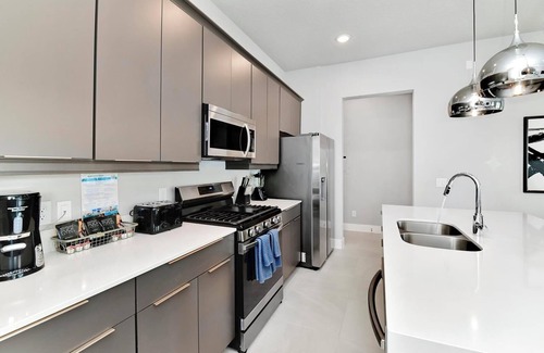 Reunion Condo | Warm & Welcoming Condo near Disney with Resort & Waterpark Access - B45-135