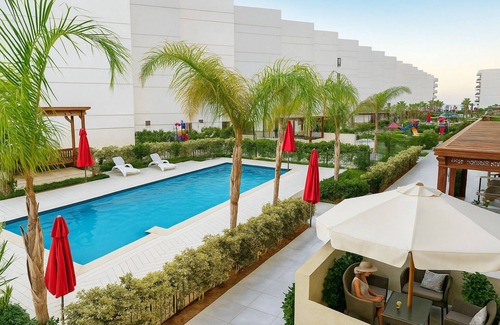 Al-Manasrah Ski Chalet | Warmth, Comfort, and Sea Views – Porto Said Stay
