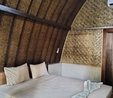 Gili Trawangan Bed & Breakfast | Warna Cottage