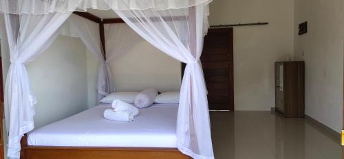 Amed House | Warung Jemeluk & Home Stay
