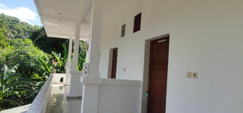 Amed House | Warung Jemeluk & Home Stay