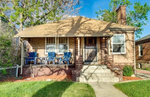 Washington Park West House | Wash Park I Platt Park I Sleeps 15 I Light rail